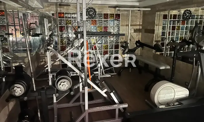 Rexer-Roma-Ardeatina-prestigiosa-villa-Unifamiliare-con-piscina-Altro