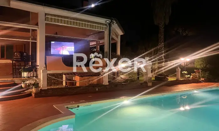 Rexer-Roma-Ardeatina-prestigiosa-villa-Unifamiliare-con-piscina-Altro