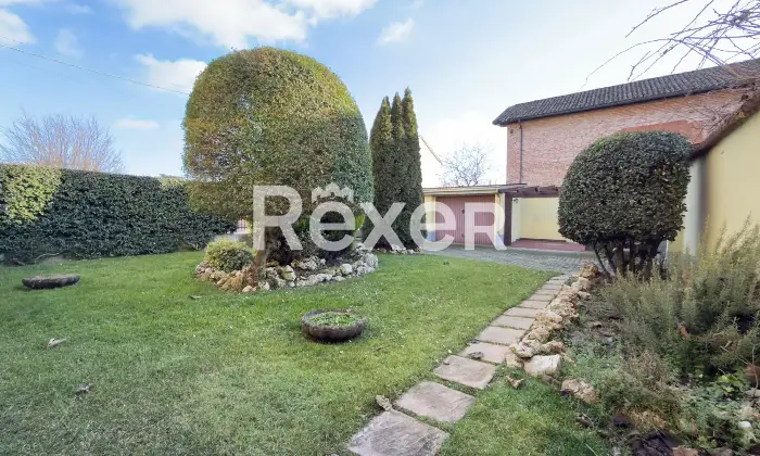 Rexer-Alessandria-Casa-indipendente-completamente-ristrutturata-con-box-e-cortile-Altro