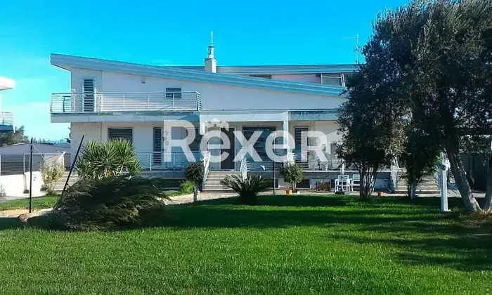 Rexer-Foggia-Villetta-bifamiliare-in-vendita-in-Via-del-Mare-Fogia-Altro