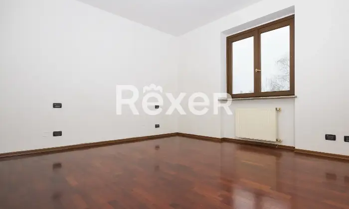 Rexer-Chieri-Appartamento-del-con-box-auto-Altro