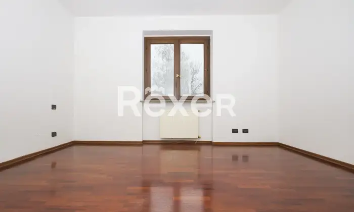 Rexer-Chieri-Appartamento-del-con-box-auto-Altro