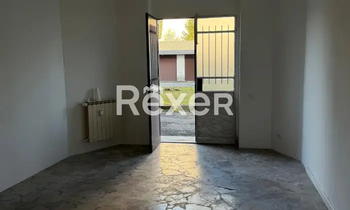 Rexer-Varedo-Vendesi-Ufficio-con-Ingresso-Indipendente-Altro