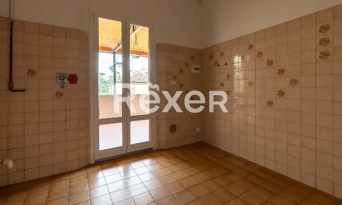 Rexer-Bologna-Zona-Massarenti-Appartamento-con-cantina-e-soffitta-Altro