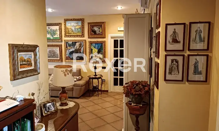 Rexer-Foggia-Appartamento-Vle-Michelangelo-Salone