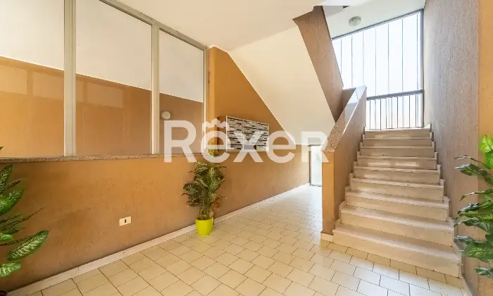 Rexer-Desio-Appartamento-con-cantina-e-box-auto-Altro