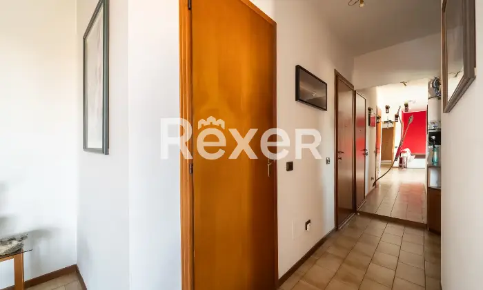 Rexer-Desio-Appartamento-con-cantina-e-box-auto-Altro