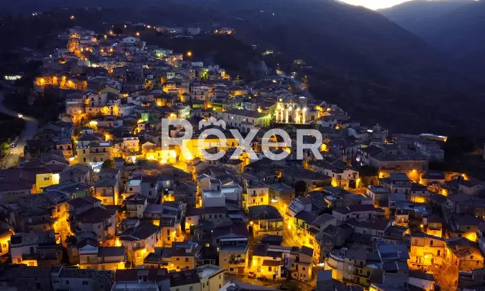 Rexer-Satriano-Immobile-centro-storico-Satriano-Calabria-perfetto-per-casa-vacanza-Terrazzo