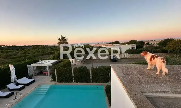 Rexer-Otranto-Villa-in-vendita-in-Via-Rita-Levi-Montalcini-Otranto-Piscina