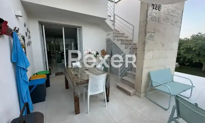 Rexer-Otranto-Villa-in-vendita-in-Via-Rita-Levi-Montalcini-Otranto-Veranda
