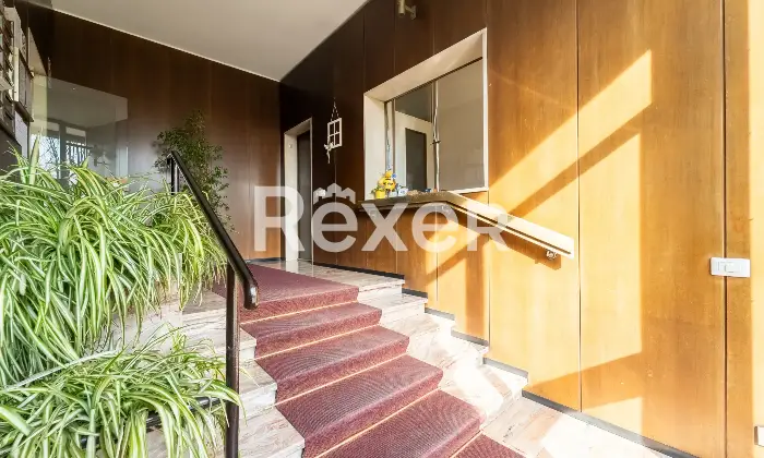 Rexer-Milano-Trilocale-al-piano-rialzato-Altro