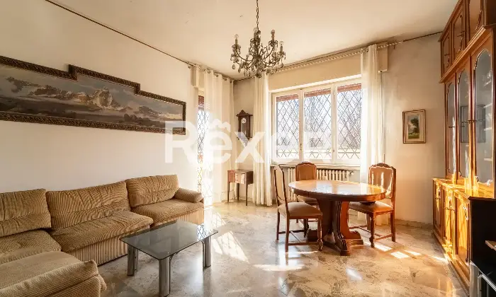 Rexer-Milano-Trilocale-al-piano-rialzato-Altro