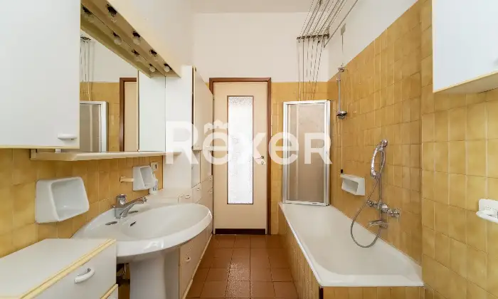 Rexer-Milano-Trilocale-al-piano-rialzato-Altro