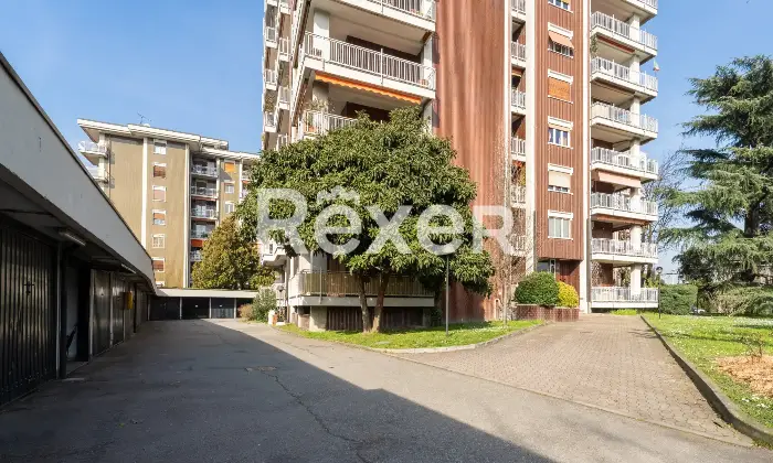 Rexer-Milano-Trilocale-al-piano-rialzato-Altro