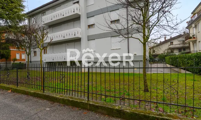 Rexer-Padova-Appartamento-ristrutturato-con-terrazza-e-garage-Altro