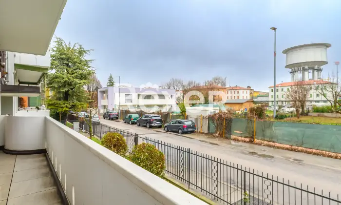 Rexer-Padova-Appartamento-ristrutturato-con-terrazza-e-garage-Altro