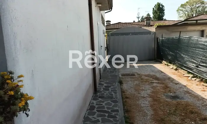 Rexer-Casalmoro-Villetta-singola-in-vendita-in-Via-Don-Luigi-Sturzo-a-Casalmoro-Altro