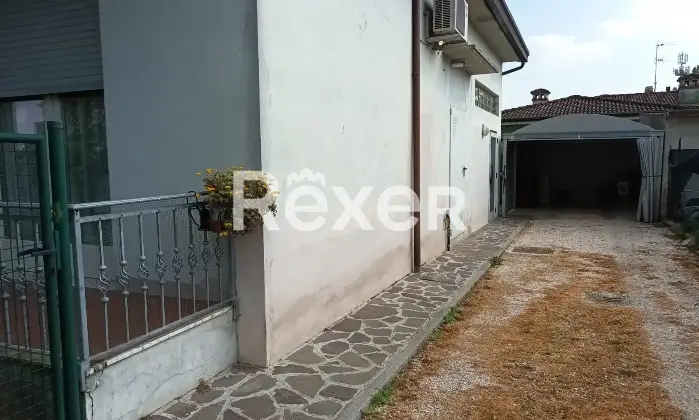 Rexer-Casalmoro-Villetta-singola-in-vendita-in-Via-Don-Luigi-Sturzo-a-Casalmoro-Altro