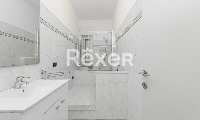 Rexer-Genova-Luminoso-trilocale-con-spazio-esterno-Altro