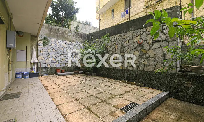 Rexer-Genova-Luminoso-trilocale-con-spazio-esterno-Altro