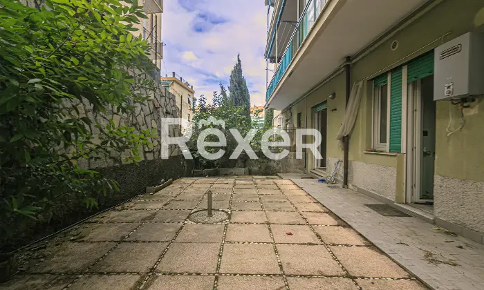 Rexer-Genova-Luminoso-trilocale-con-spazio-esterno-Altro
