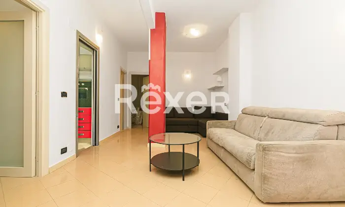 Rexer-Genova-Luminoso-trilocale-con-spazio-esterno-Altro