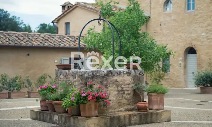 Rexer-Monteriggioni-appartamento-arredato-in-ex-convento-nel-cuore-della-toscana-Giardino