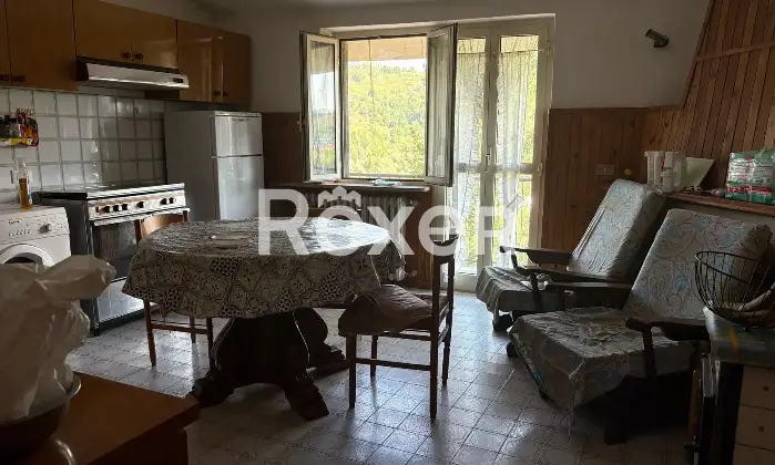 Rexer-Tagliacozzo-Spazioso-appartamento-Altro