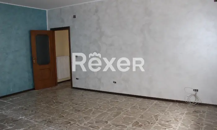 Rexer-Fossalto-Casa-panoramica-in-Molise-con-terreni-e-potenziale-turistico-Salone