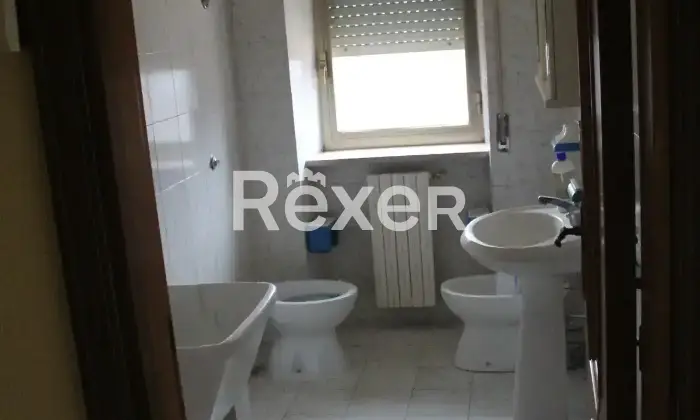 Rexer-Fossalto-Casa-panoramica-in-Molise-con-terreni-e-potenziale-turistico-Bagno