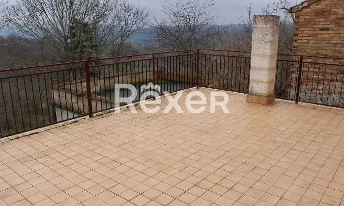 Rexer-Fossalto-Casa-panoramica-in-Molise-con-terreni-e-potenziale-turistico-Terrazzo