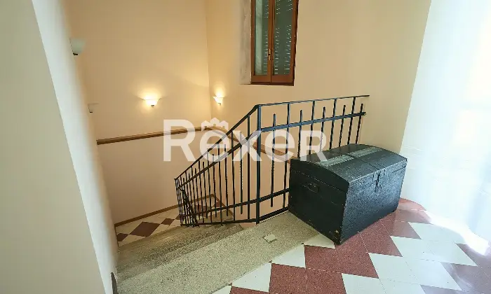 Rexer-Sulmona-Villa-su-due-livelli-con-garage-e-giardino-Altro