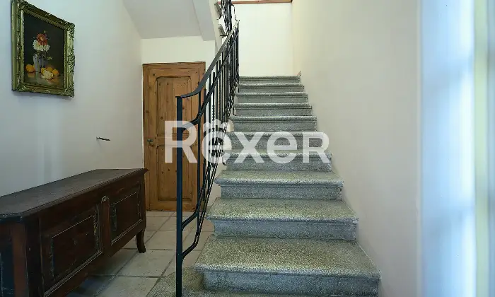 Rexer-Sulmona-Villa-su-due-livelli-con-garage-e-giardino-Altro