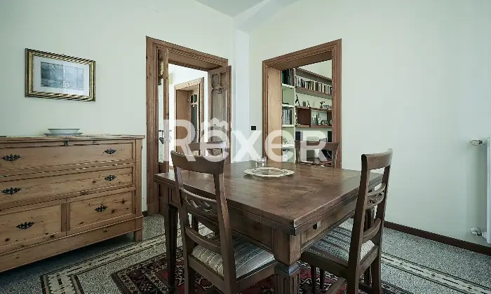 Rexer-Sulmona-Villa-su-due-livelli-con-garage-e-giardino-Altro