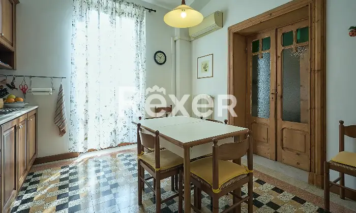 Rexer-Sulmona-Villa-su-due-livelli-con-garage-e-giardino-Altro