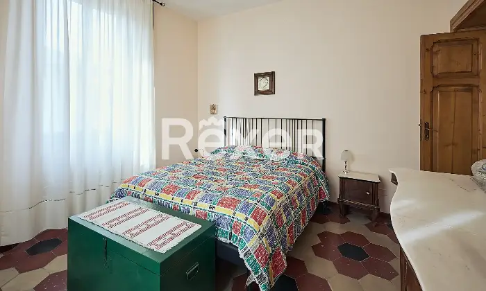 Rexer-Sulmona-Villa-su-due-livelli-con-garage-e-giardino-Altro