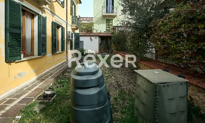 Rexer-Sulmona-Villa-su-due-livelli-con-garage-e-giardino-Altro