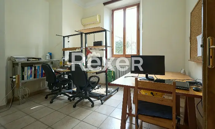 Rexer-Sulmona-Villa-su-due-livelli-con-garage-e-giardino-Altro