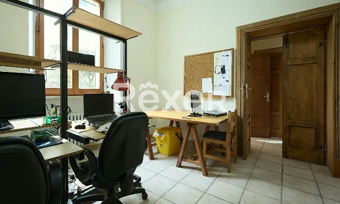 Rexer-Sulmona-Villa-su-due-livelli-con-garage-e-giardino-Altro