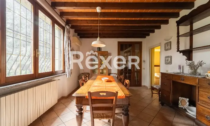 Rexer-Chignolo-Po-Villa-indipendente-di-ampia-metratura-con-giardino-di-mq-Altro