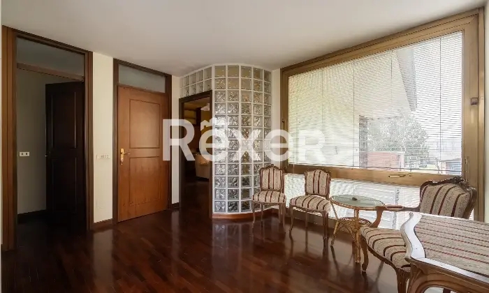 Rexer-Chignolo-Po-Villa-indipendente-di-ampia-metratura-con-giardino-di-mq-Altro