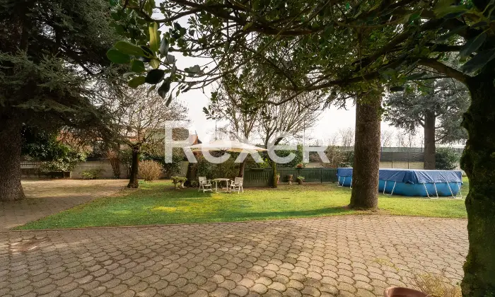 Rexer-Chignolo-Po-Villa-indipendente-di-ampia-metratura-con-giardino-di-mq-Altro