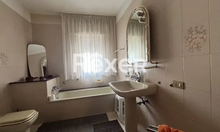 Rexer-Trapani-Ampio-appartamento-con-magazzino-e-posto-auto-in-zona-servita-di-Trapani-Altro