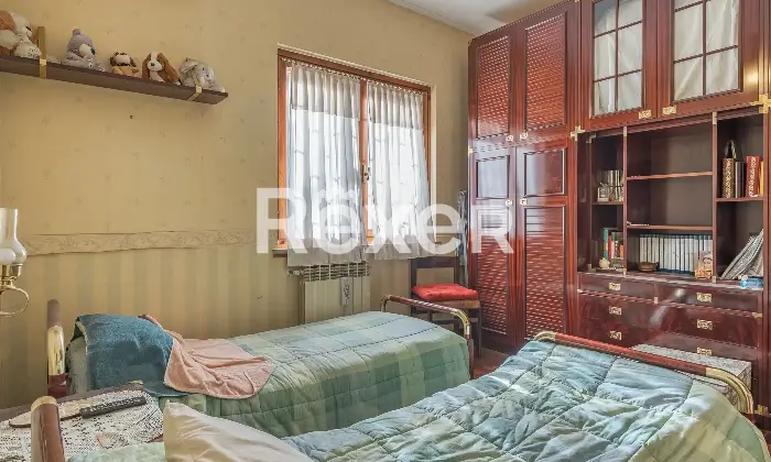 Rexer-Roma-Villetta-a-schiera-con-garage-e-posto-auto-Altro