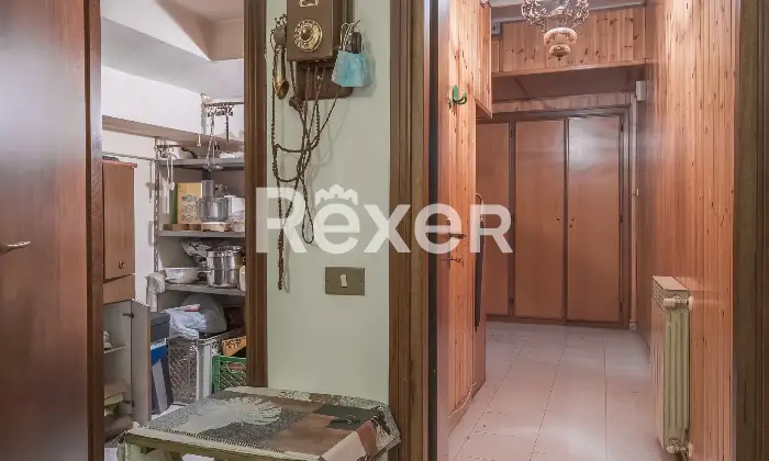 Rexer-Roma-Villetta-a-schiera-con-garage-e-posto-auto-Altro