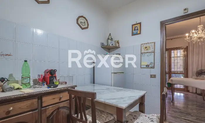 Rexer-Roma-Villetta-a-schiera-con-garage-e-posto-auto-Altro