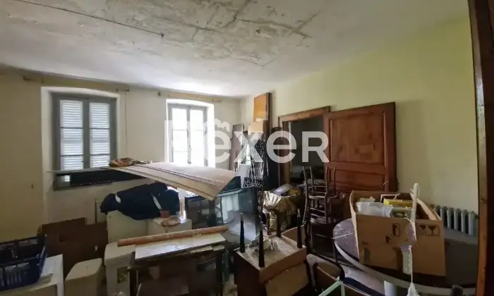 Rexer-Varallo-Appartamento-su-due-piani-in-vendita-in-Via-Brigate-Garibaldi-Varallo-Altro