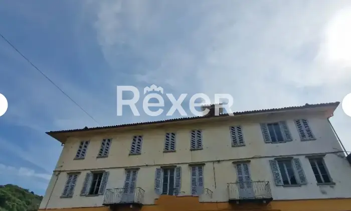 Rexer-Varallo-Appartamento-su-due-piani-in-vendita-in-Via-Brigate-Garibaldi-Varallo-Altro