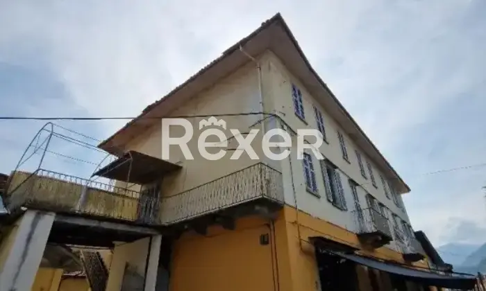 Rexer-Varallo-Appartamento-su-due-piani-in-vendita-in-Via-Brigate-Garibaldi-Varallo-Altro