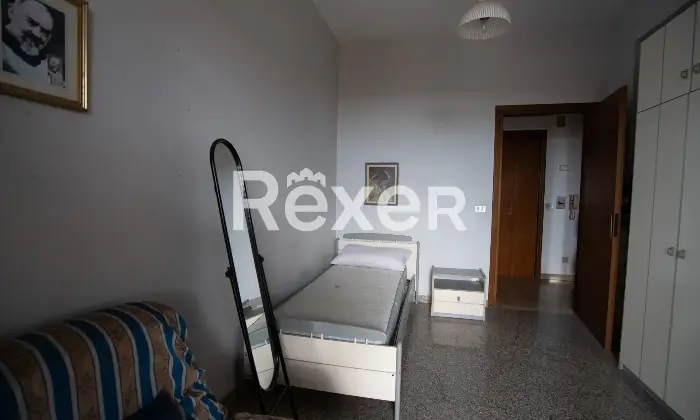 Rexer-Roccella-Ionica-Appartamento-con-ampio-con-terrazzo-e-cantina-in-zona-centrale-di-Roccella-Ionica-Altro